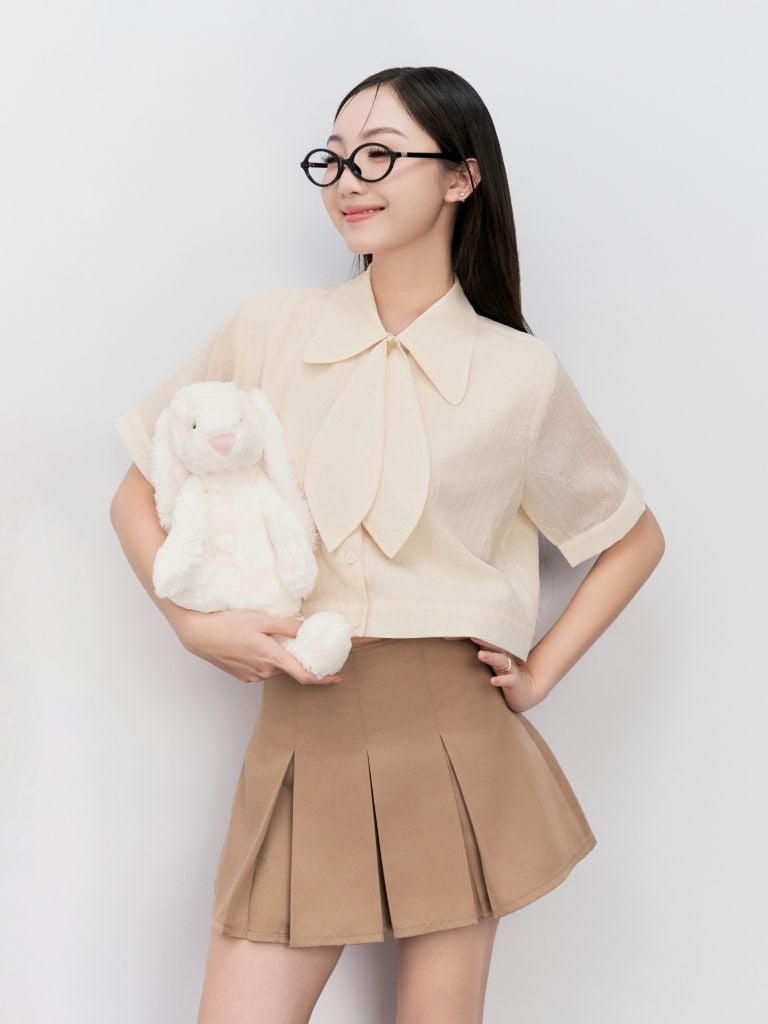 Áo sơ mi form lửng nơ cổ Nova