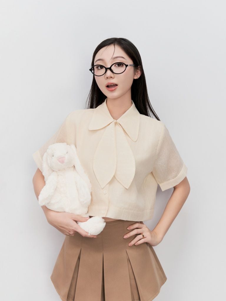Áo sơ mi form lửng nơ cổ Nova