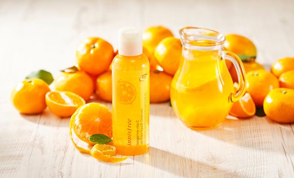 1208. Sữa rửa mặt Innisfree Tangerine Vita C Oil Free Liquid Cleanser