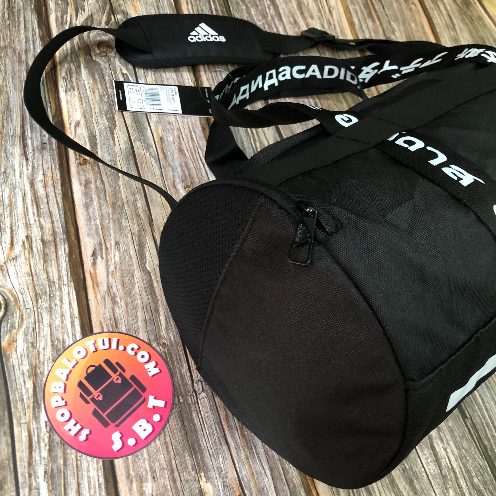 Mua adidas Team Issue 2 Medium Duffel Bag, One Size trên Amazon Mỹ chính  hãng 2023 | Giaonhan247