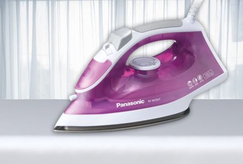 Bàn ủi Panasonic NI-M250TPRA
