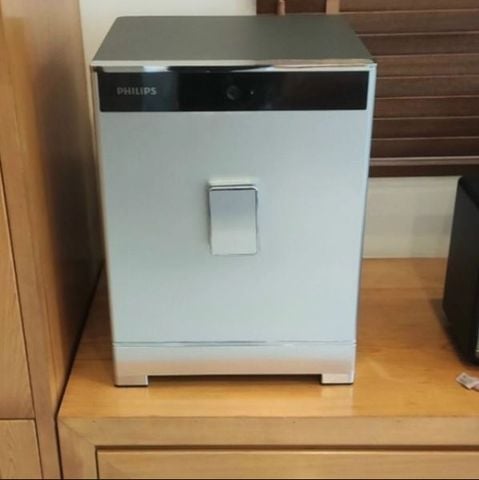 Két sắt philips SBX701-5B0 vân tay