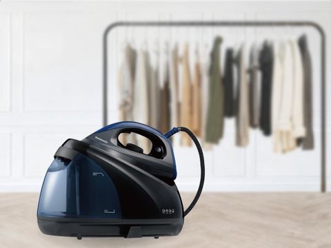 Bàn Ủi Hơi Nước PANASONIC NI-GT200ARA