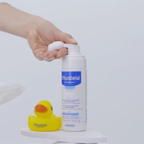 Dầu gội tạo bọt MUSTELA trị cứt trâu 150ml (hết date)