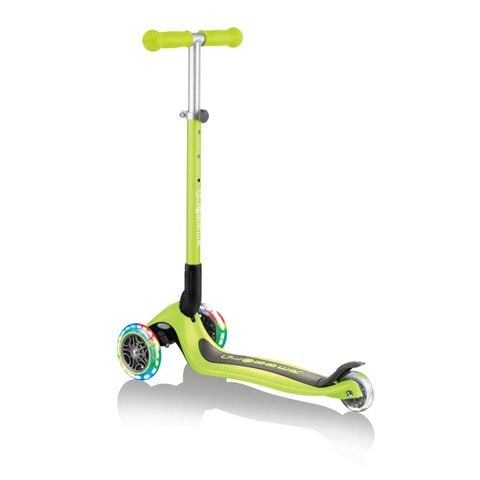 Xe trượt scooter 3 bánh gấp gọn có bánh xe phát sáng Globber Primo cho trẻ em từ 3 đến 6 tuổi - Xanh lá