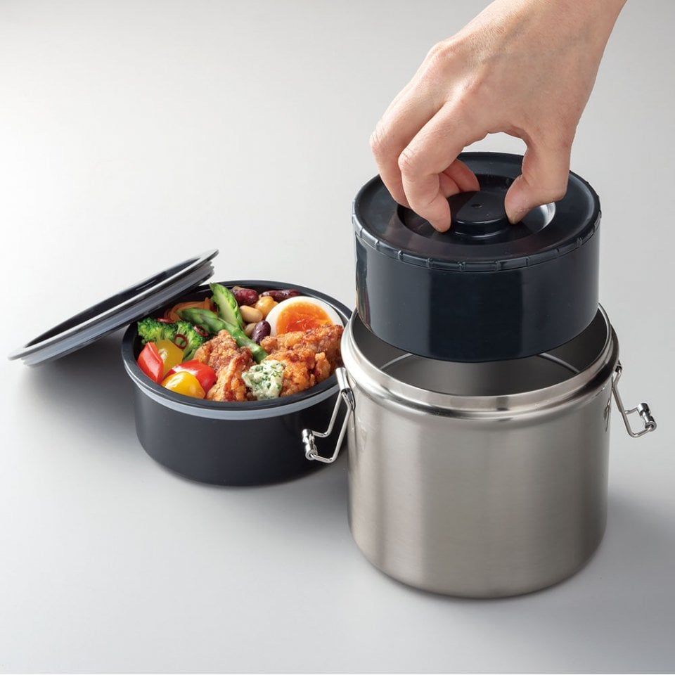 HỘP ĐỰNG CƠM GIỮ NHIỆT SKATER 820ML MÀU BẠC