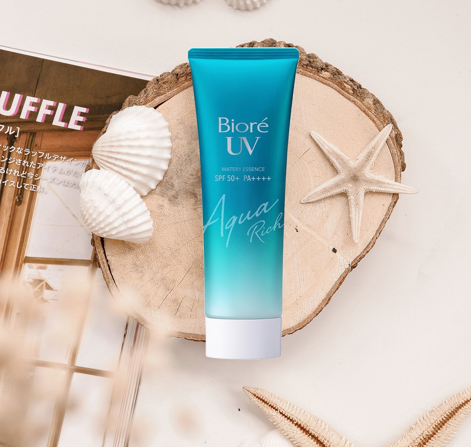 Màng nước dưỡng ẩm Bioré Essence UV