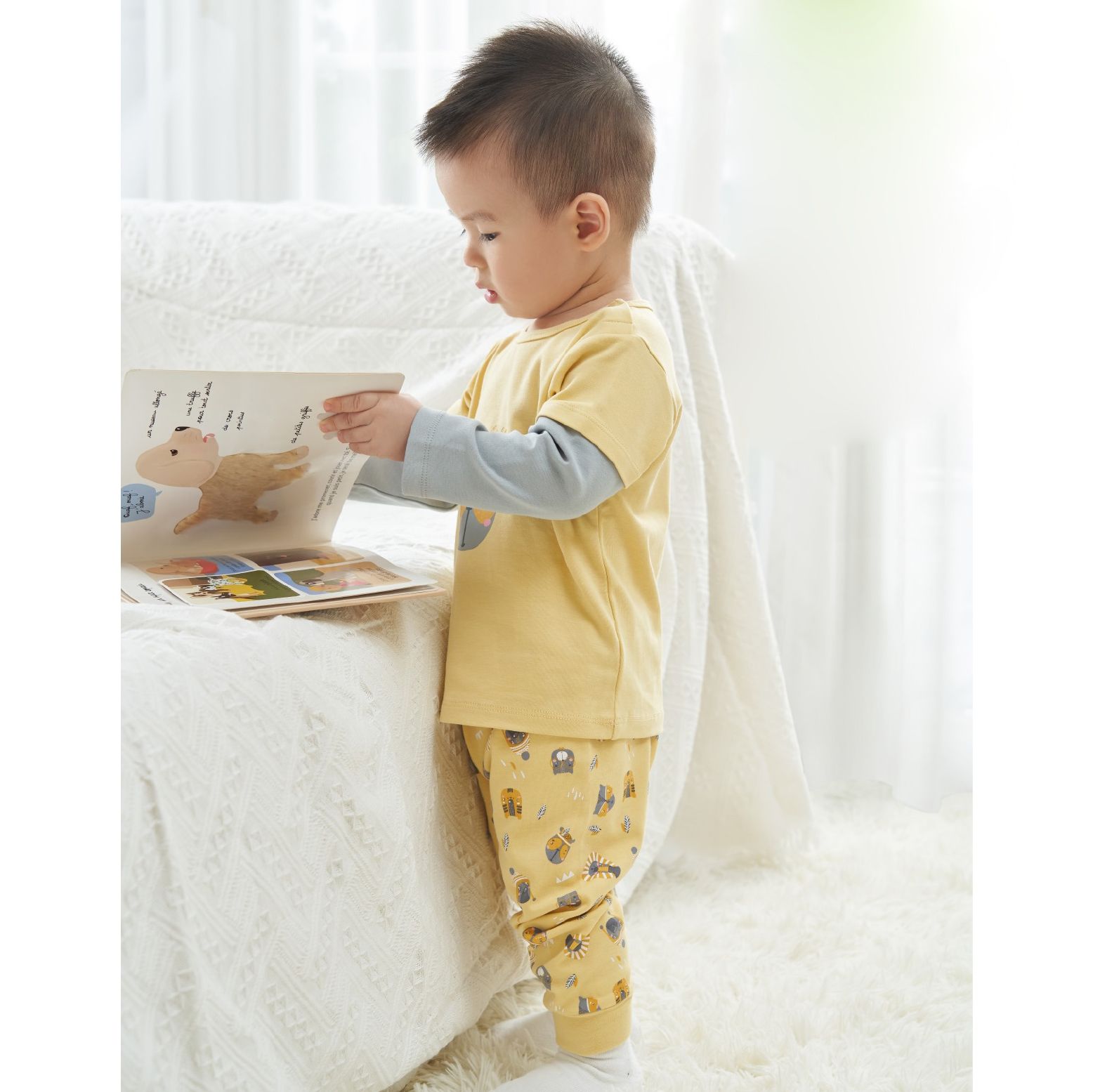 Áo Lullaby tay nối bé trai vàng trơn NH117B