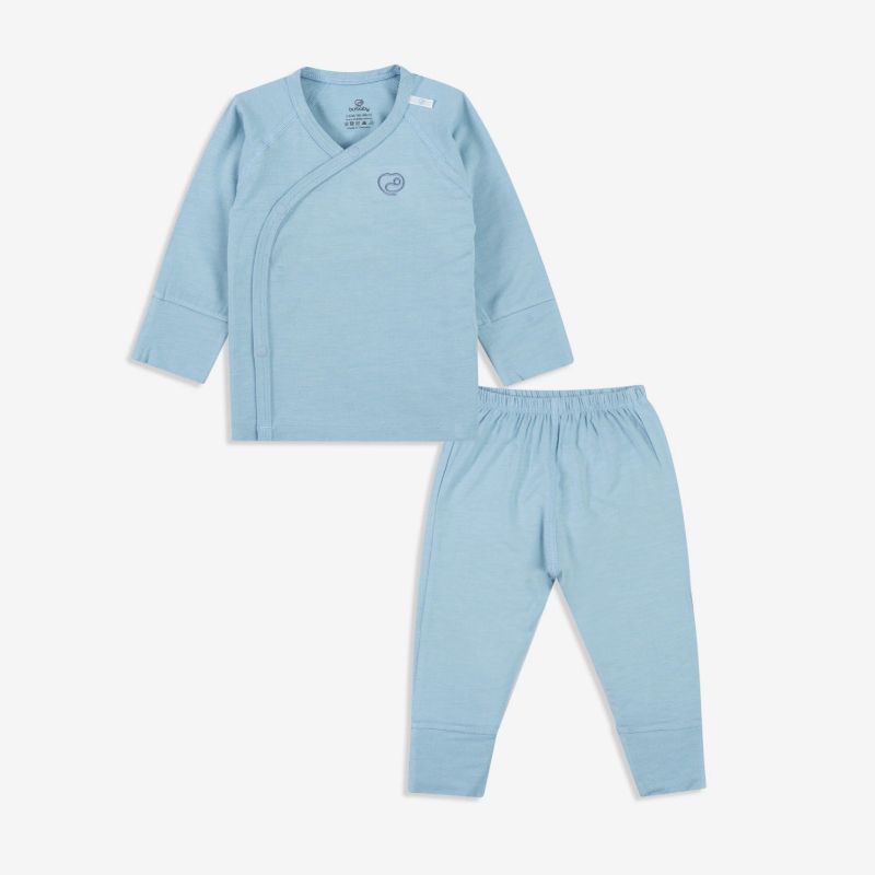 Bộ dài tay cài chéo Bu Baby Bambus Xanh pastel