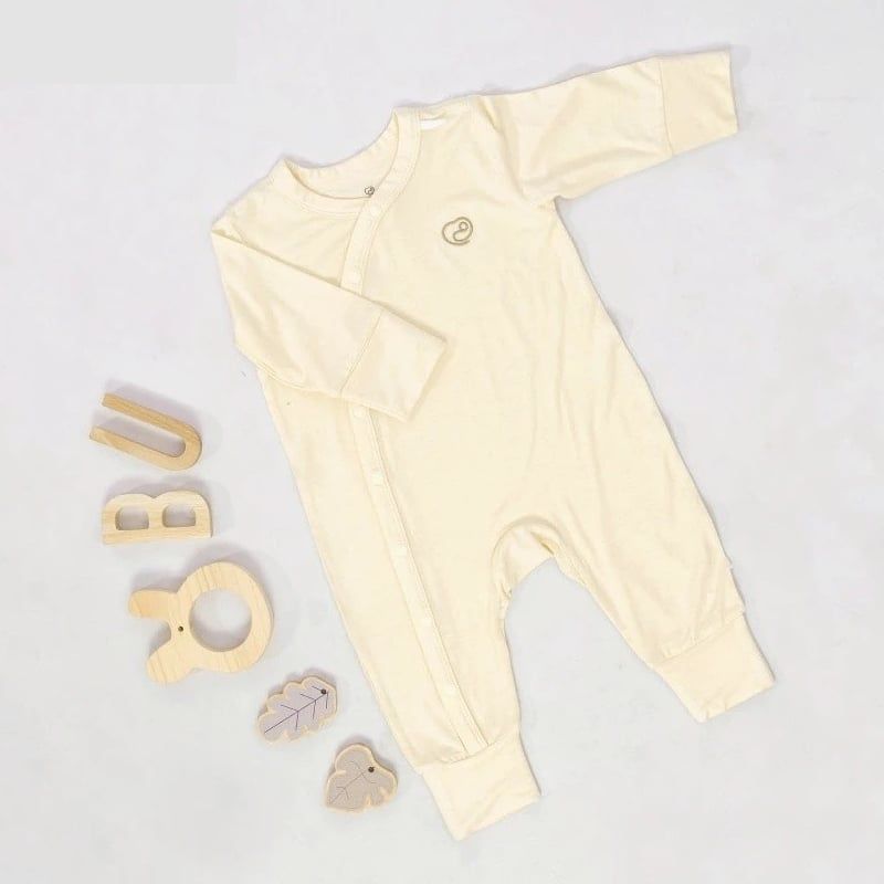 Body dài tay Bu Baby cài chéo Bambus Kem