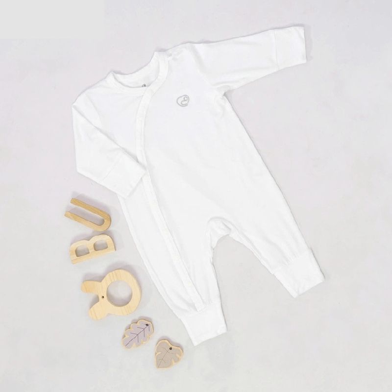 Body dài tay Bu Baby cài chéo Bambus Trắng