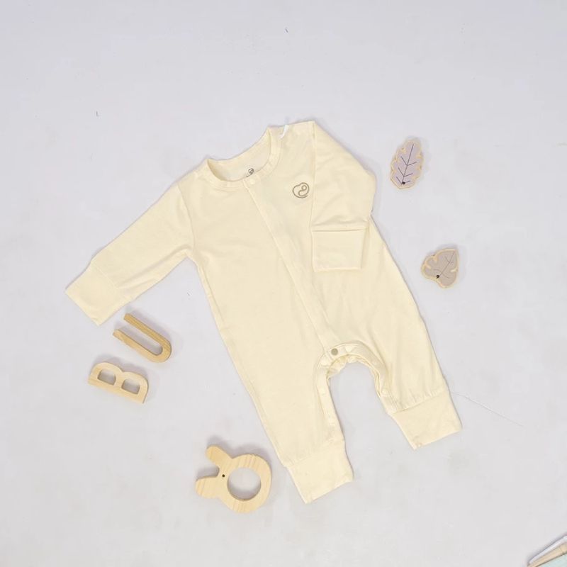 Body dài tay Bu Baby cài giữa Bambus Kem