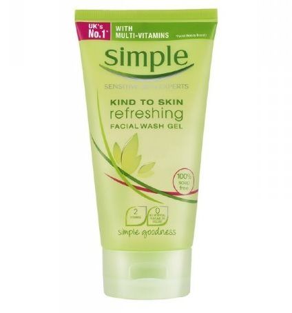  Sữa rữa mặt cho da nhạy cảm Simple Kind To Skin 