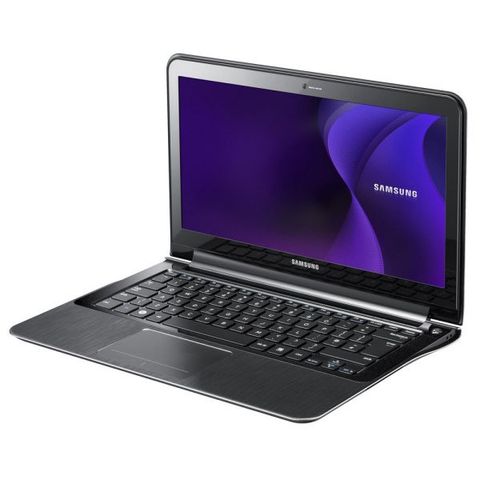 Bán laptop Samsung R620 core i7 TpHCM