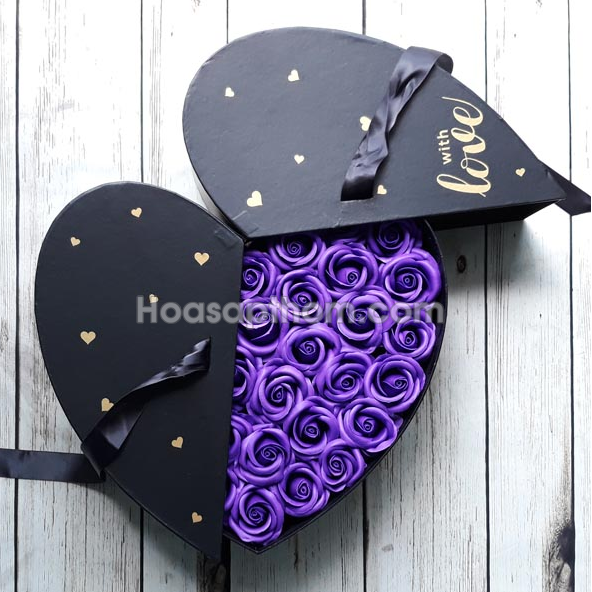 Hộp Tim Mở Cánh Bướm