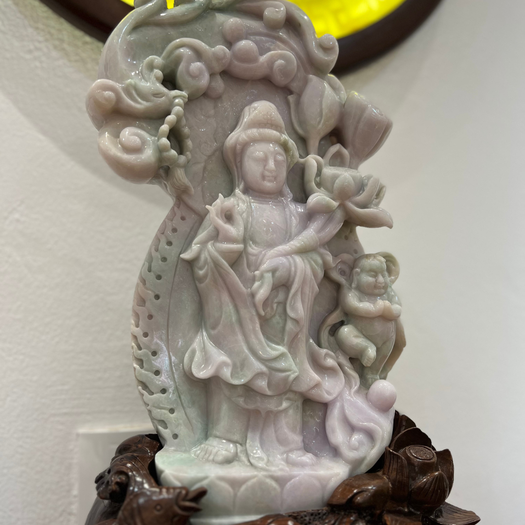 Đức Đại Thế Chí Bồ Tát ngọc Phỉ Thúy