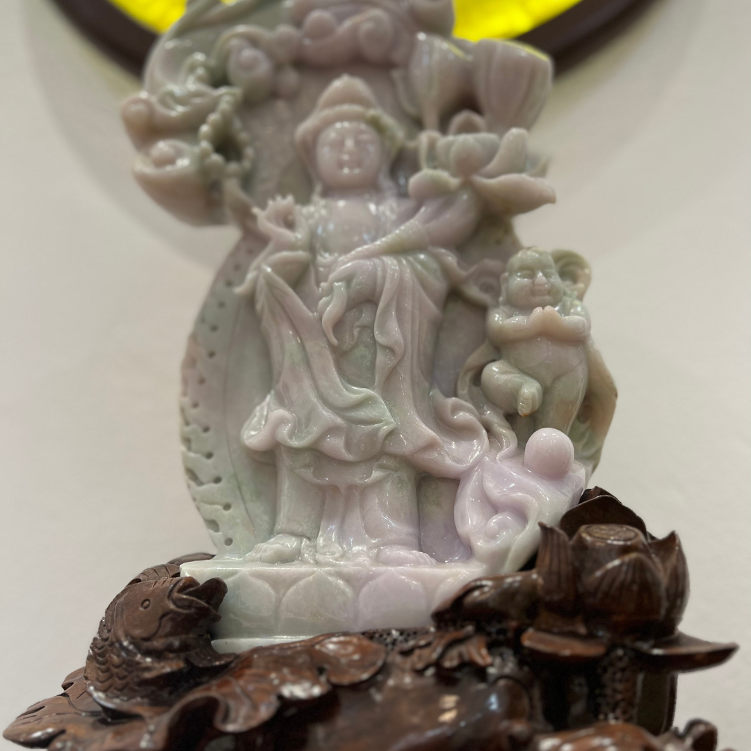 Đức Đại Thế Chí Bồ Tát ngọc Phỉ Thúy