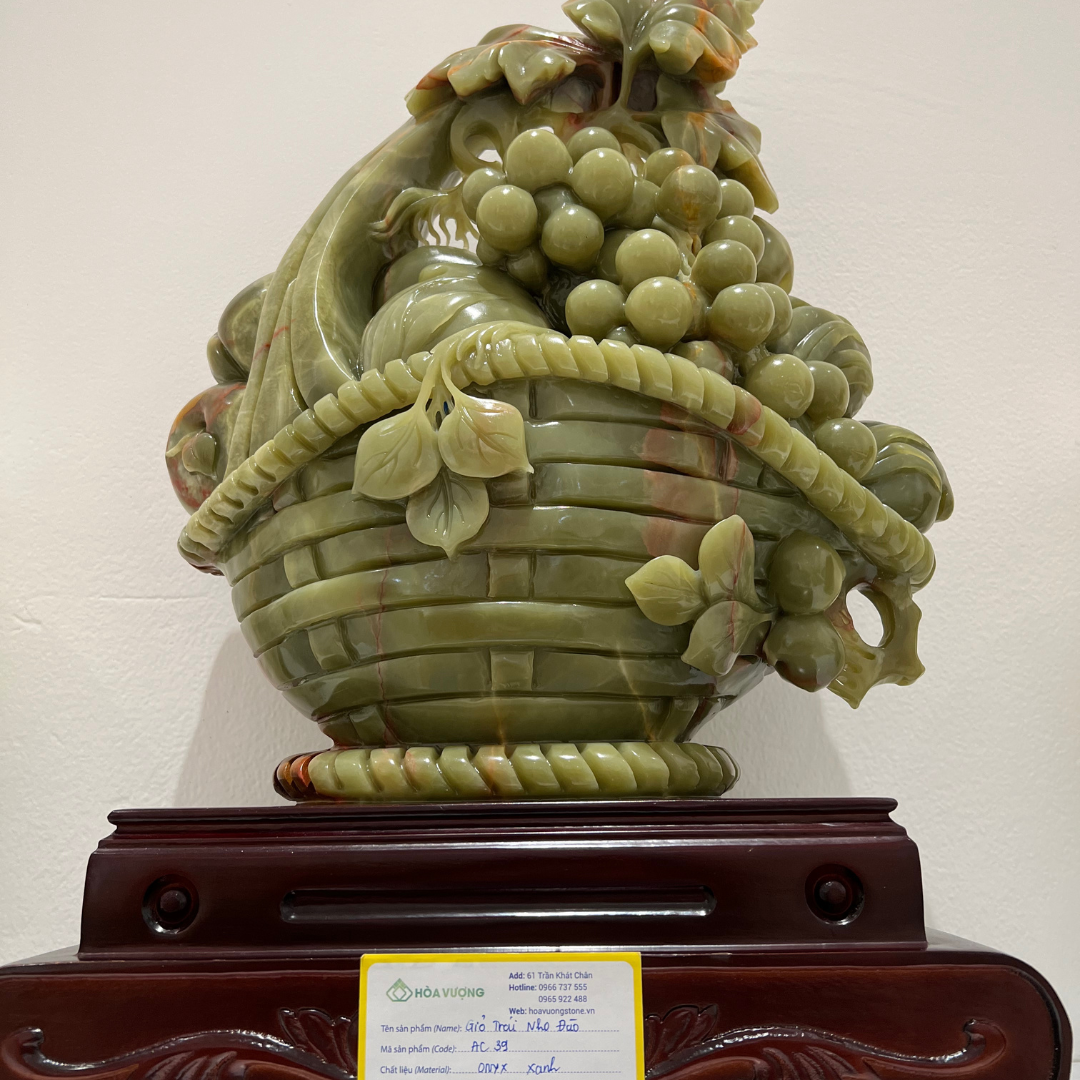 Giỏ trái nho đào