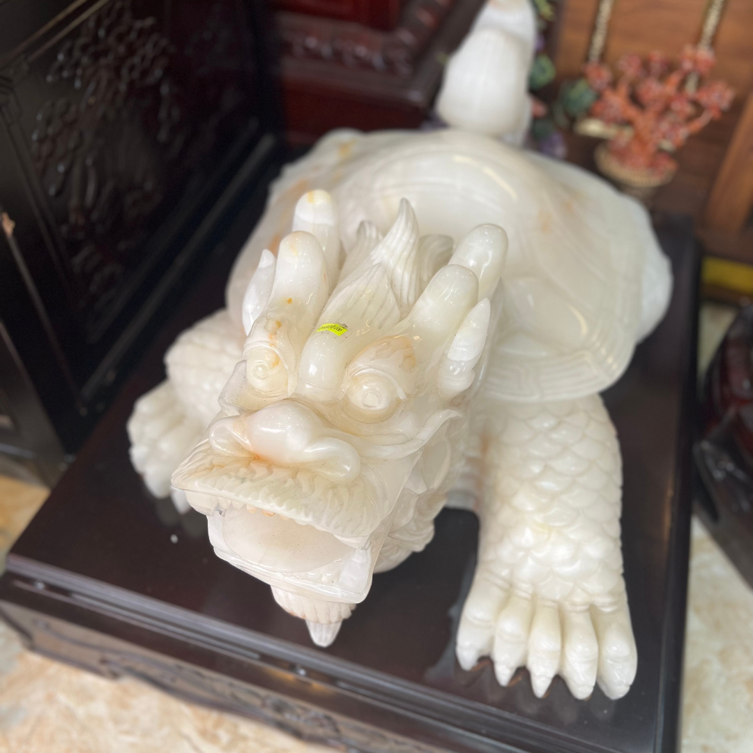 Long quy bạch ngọc