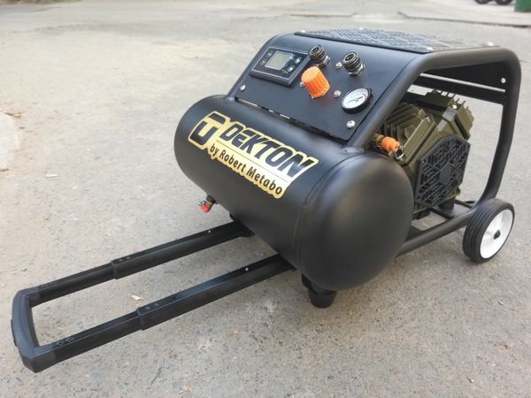 Máy nén khí không dầu Dekton DK-990K