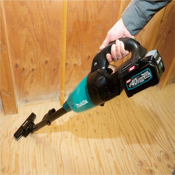 Máy hút bụi dùng pin Makita CL001GZ04