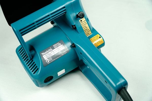 Máy cưa xích Makita 5012B