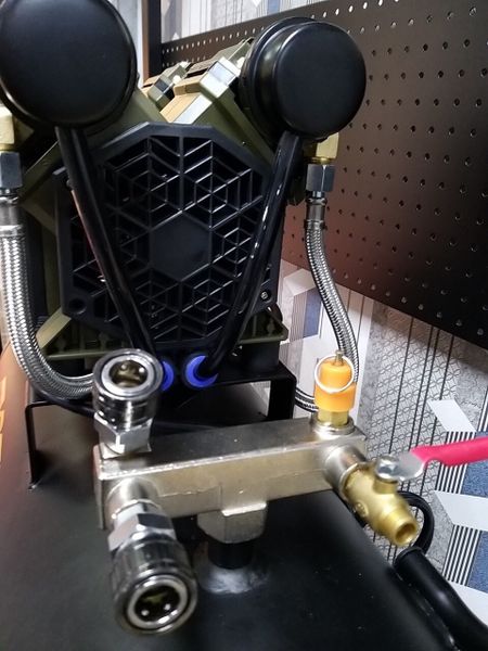 Máy nén khí Dekton DK-990x1