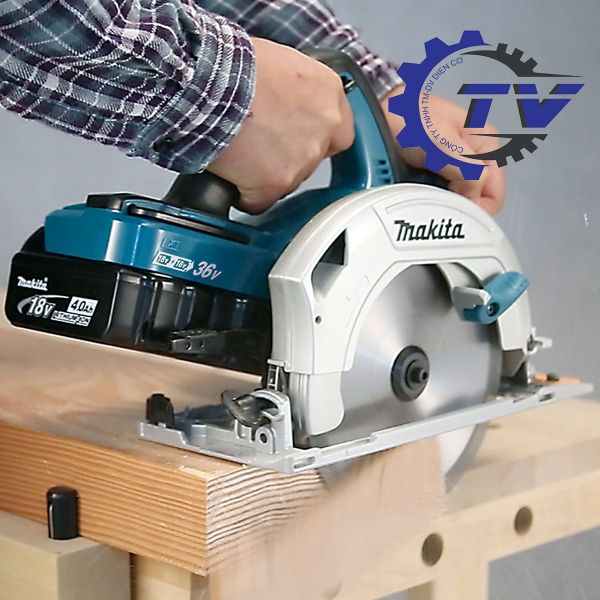 Máy cưa đĩa dùng pin Makita DHS710RM2J