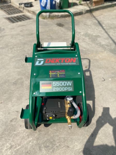 Máy Rửa Xe Công Nghiệp Dekton DK-HPW5500
