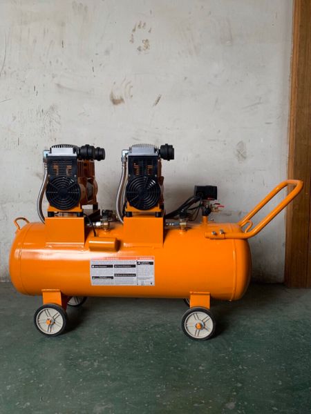 Máy nén khí không dầu Dekton DK-69120