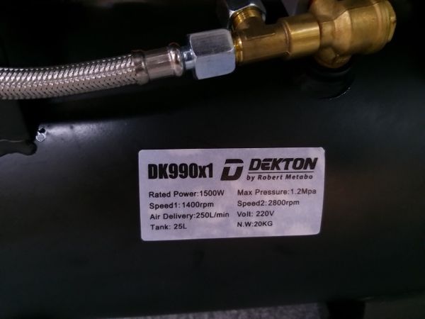 Máy nén khí Dekton DK-990x1