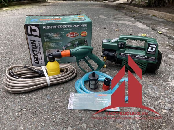 Máy xịt rửa xe cao áp Dekton DKT2300