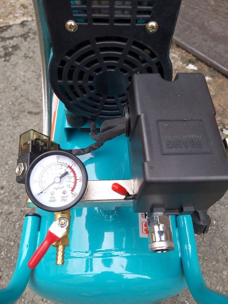 Máy Nén khí không dầu tua chậm T-Max TM-35F