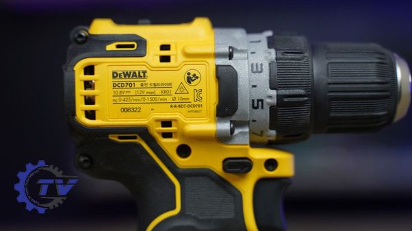Máy khoan vặn vít dùng pin DeWalt DCD701D2-KR