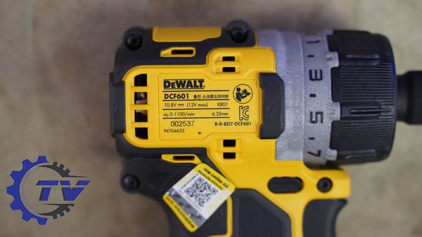 Máy khoan vặn vít dùng pin Dewalt DCF601D2-KR