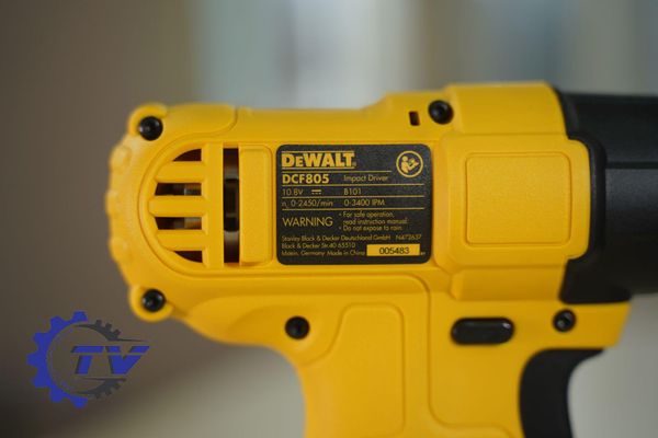 Máy vặn vít động lực pin DeWalt DCF805C2