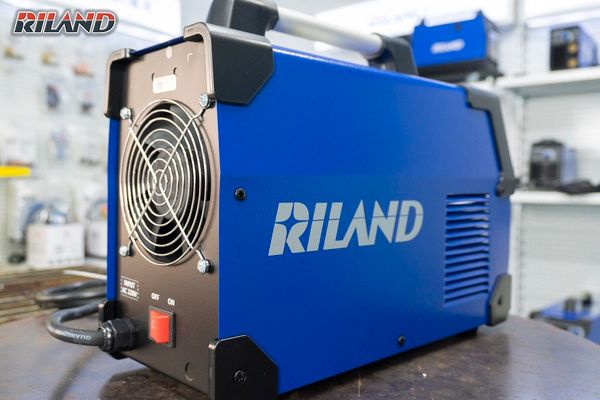 Máy hàn điện tử Riland ARC 200T