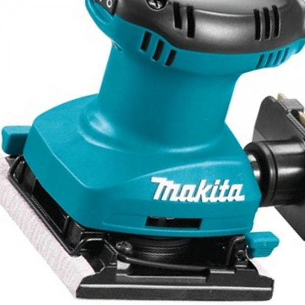 Máy chà nhám rung Makita BO4557