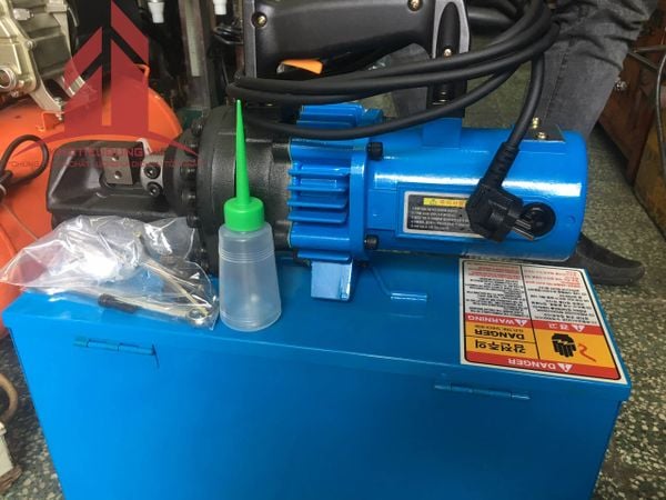 Máy cắt sắt thủy lực cầm tay Seoul Handy-25C