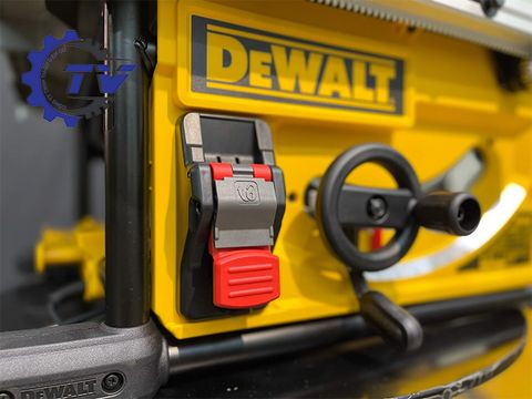 Máy Cưa Bàn DeWalt DWE7492-KR