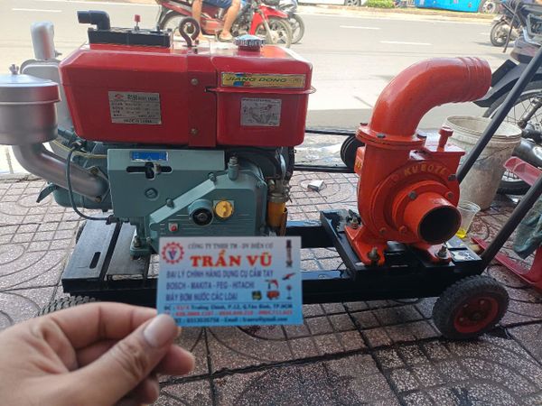 Máy Bơm Nước Kubota Đầu Nổ Diesel D10