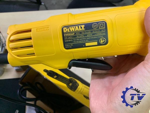 Máy Mài Thẳng Dewalt DWE886P