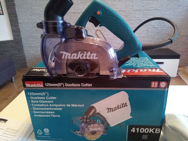 Máy cắt đá Makita 4100KB