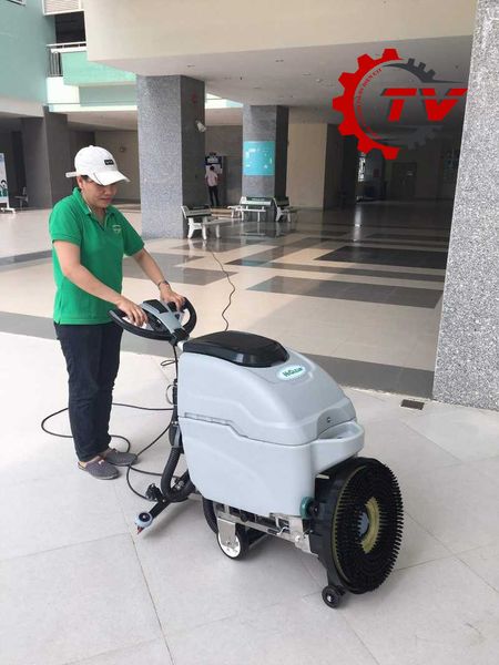 Máy chà sàn liên hợp Hiclean HC500