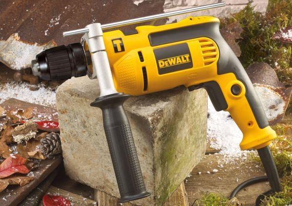 Máy Khoan Động Lực DeWalt DWD024K-B1