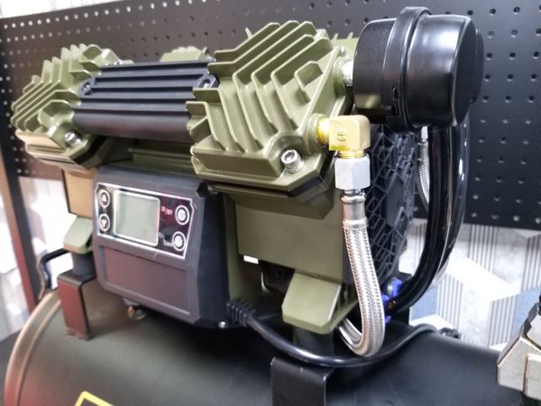 Máy nén khí Dekton DK-990x1