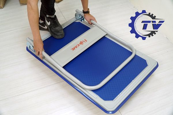 Xe đẩy hàng sàn thép 4 bánh FUJIHOME SH300