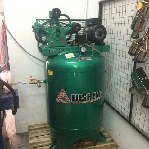 Máy nén khí dạng đứng Fusheng HTA-65H-VT( 3HP)