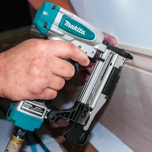 Máy bắn đinh dùng hơi Makita AF353