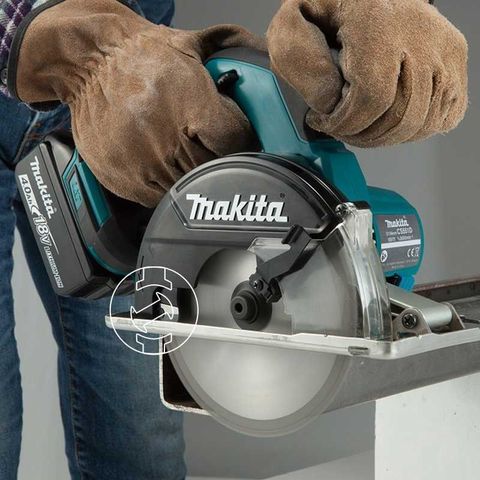 Máy cắt kim loại dùng pin Makita DCS551RMJ